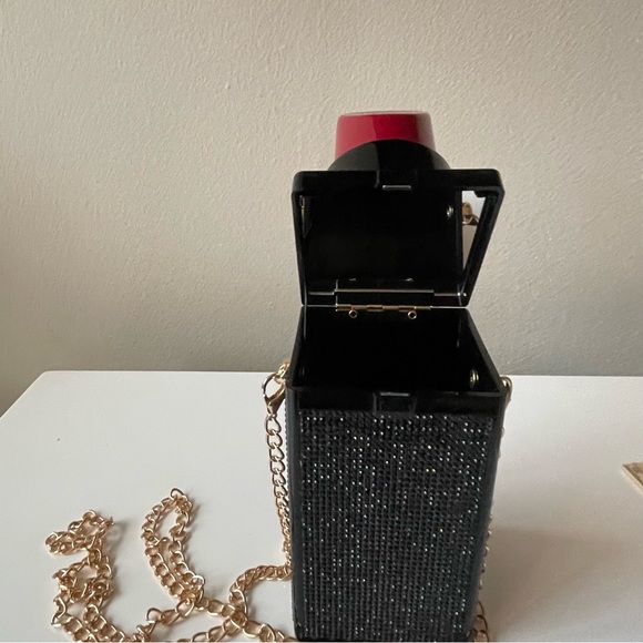 Lipstick clutch shoulder strap - Picture 5 of 10